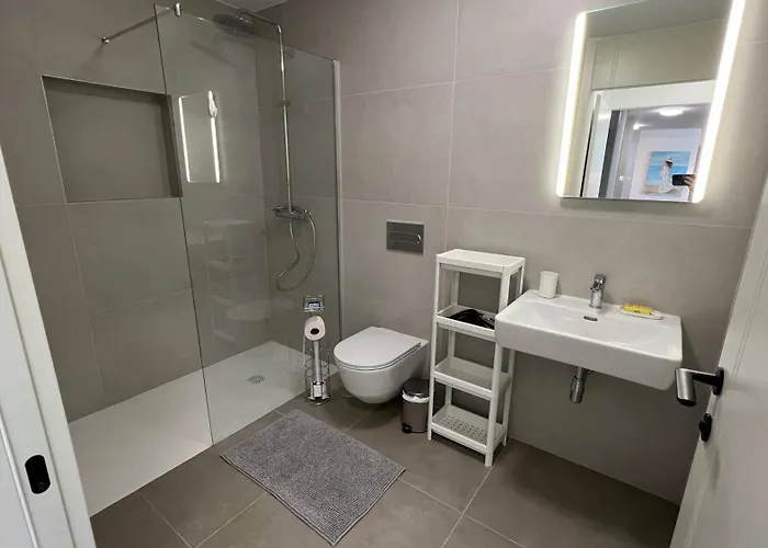 Atlantic - Three-bedroom Premium * אדחה